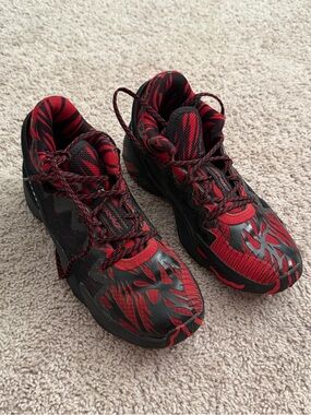 Marvel x adidas D.O.N. Issue #2 "Venom Carnage"